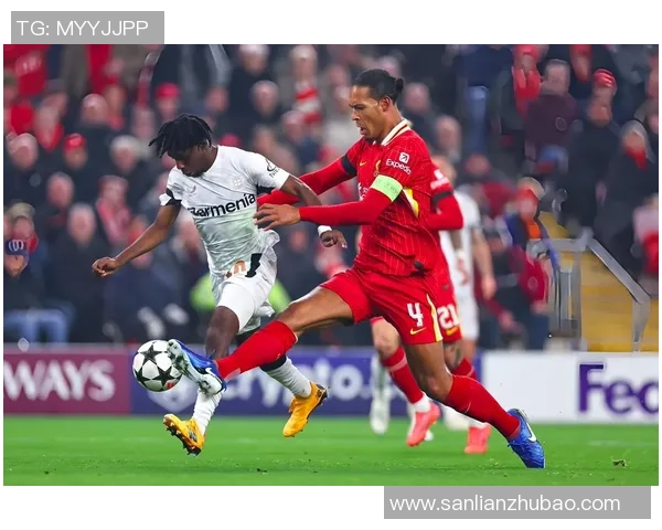 欧联杯本菲卡大胜那不勒斯红牌争议引发全场热议